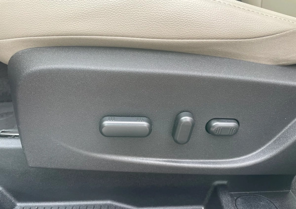 Ford C-MAX cena 63900 przebieg: 43000, rok produkcji 2017 z Warszawa małe 254